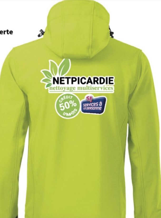 Équipe NETPICARDIE en tenue professionnelle